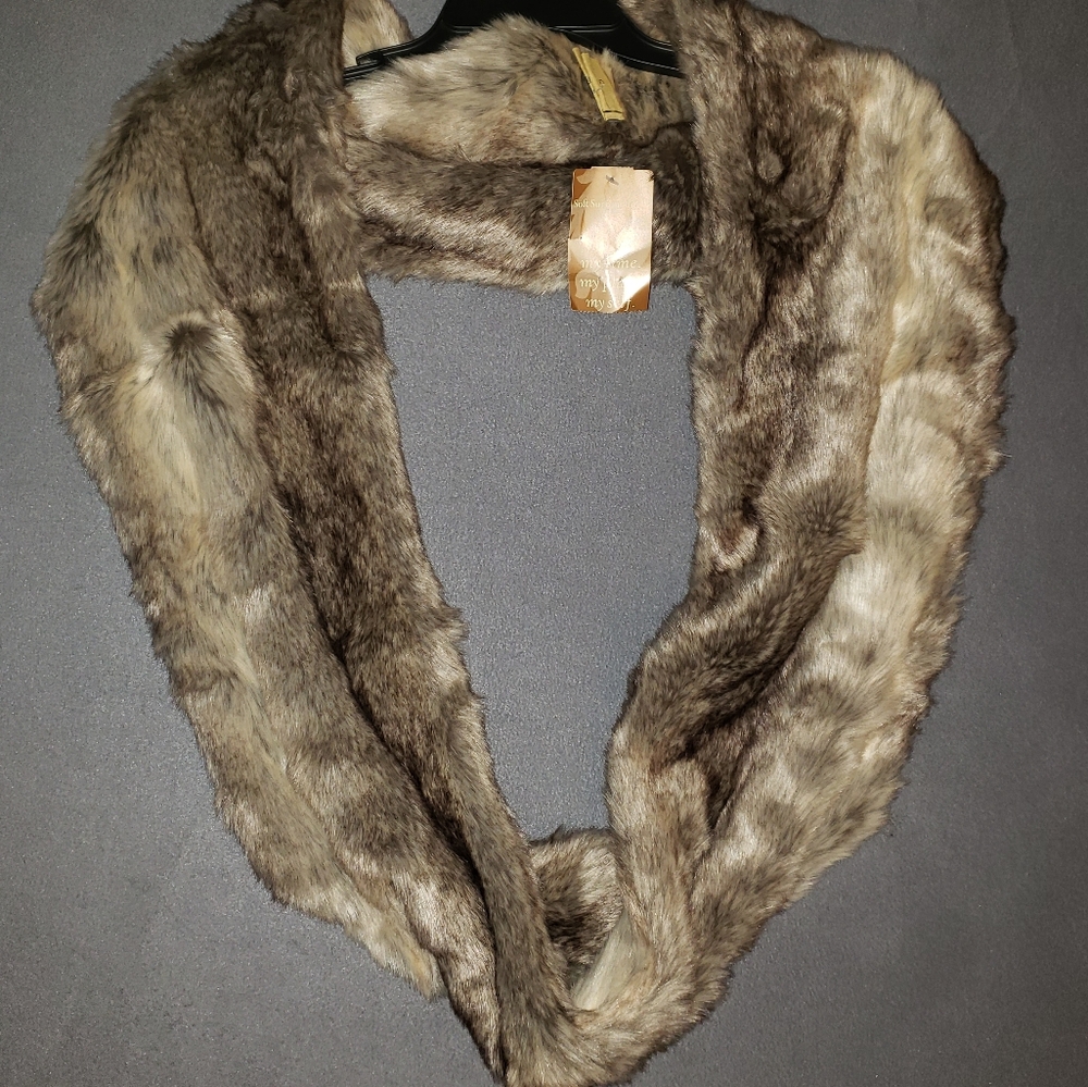 Upcountry by Du Monde Faux Fur Infinity Scarf Brown